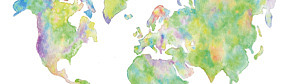 Världskarta målad med vattenfärg i ljusa färger på vitt papper.
