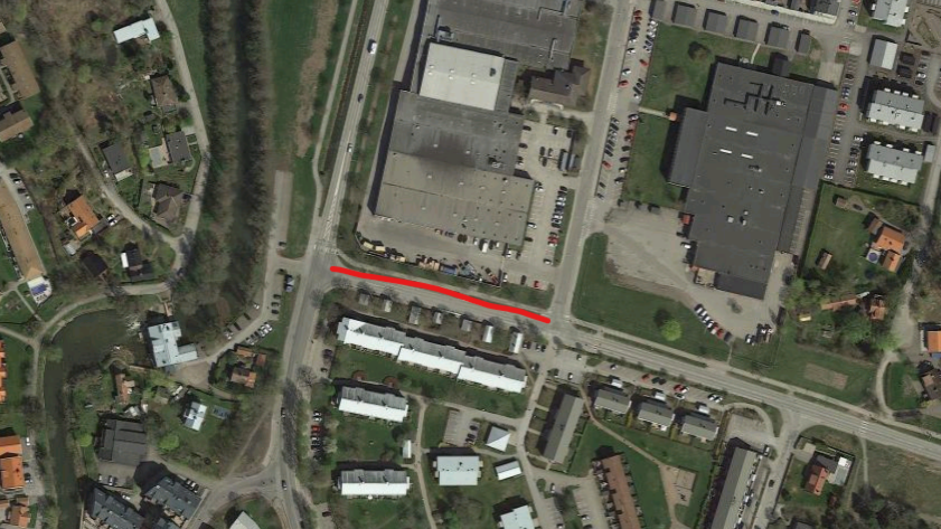 Kartvy med ett rött streck på Stensundsvägen, från Högbergsgatan till Industrigatan.